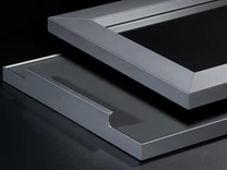 Pòt ankadreman metal